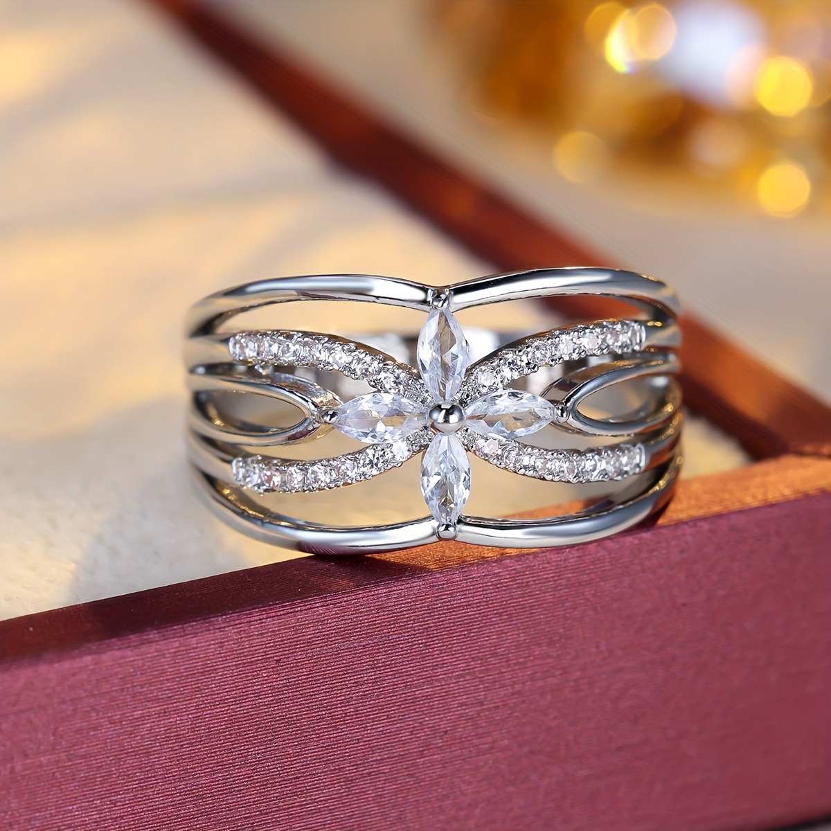Flower Shape Ring with Zirconia Inlay for Women